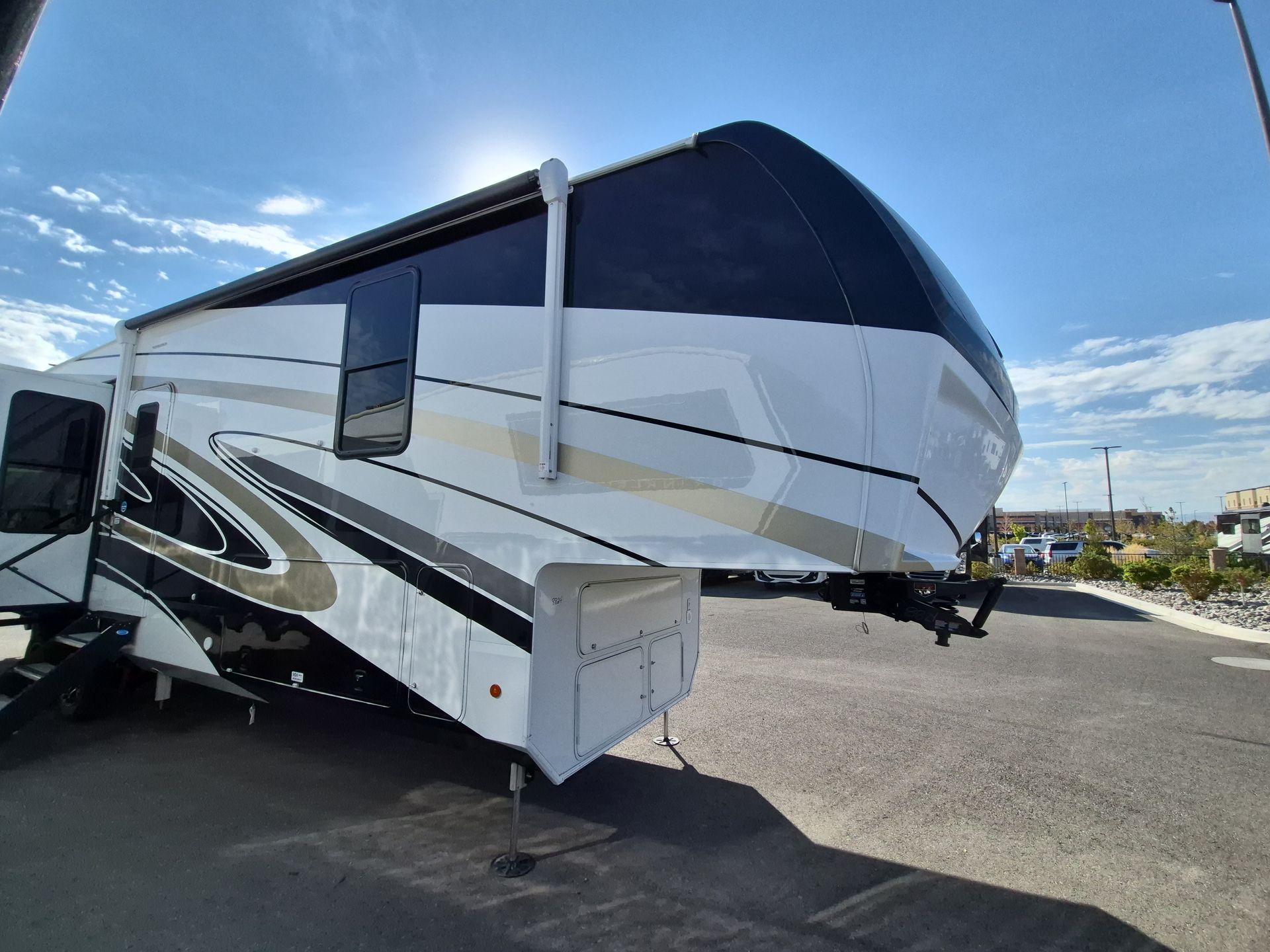 2027 Alliance RV Paradigm 340RL - Image 2