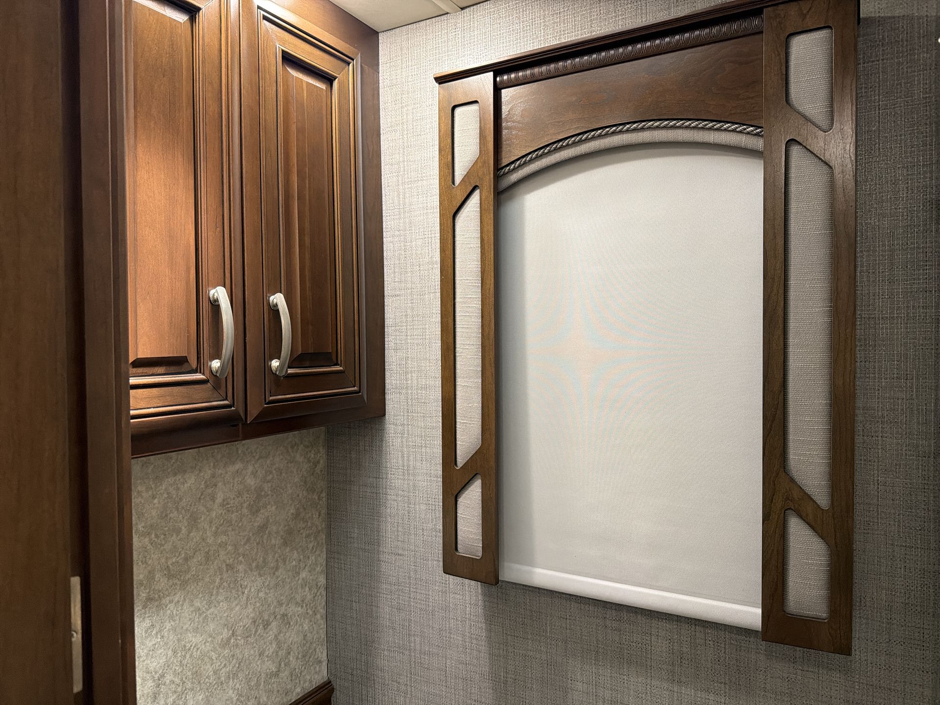 2017 Entegra Coach Anthem 44DLQ - Image 40