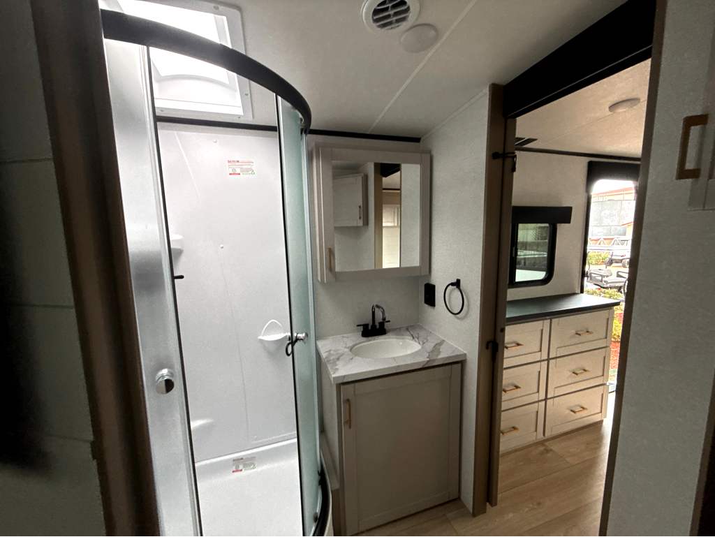 2027 JAYCO JAY FEATHER 26FK - Image 14