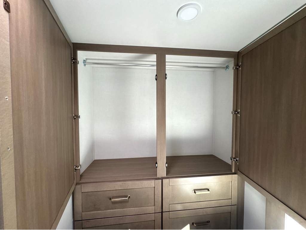 2027 ENTEGRA COACH ODYSSEY 24B - Image 14