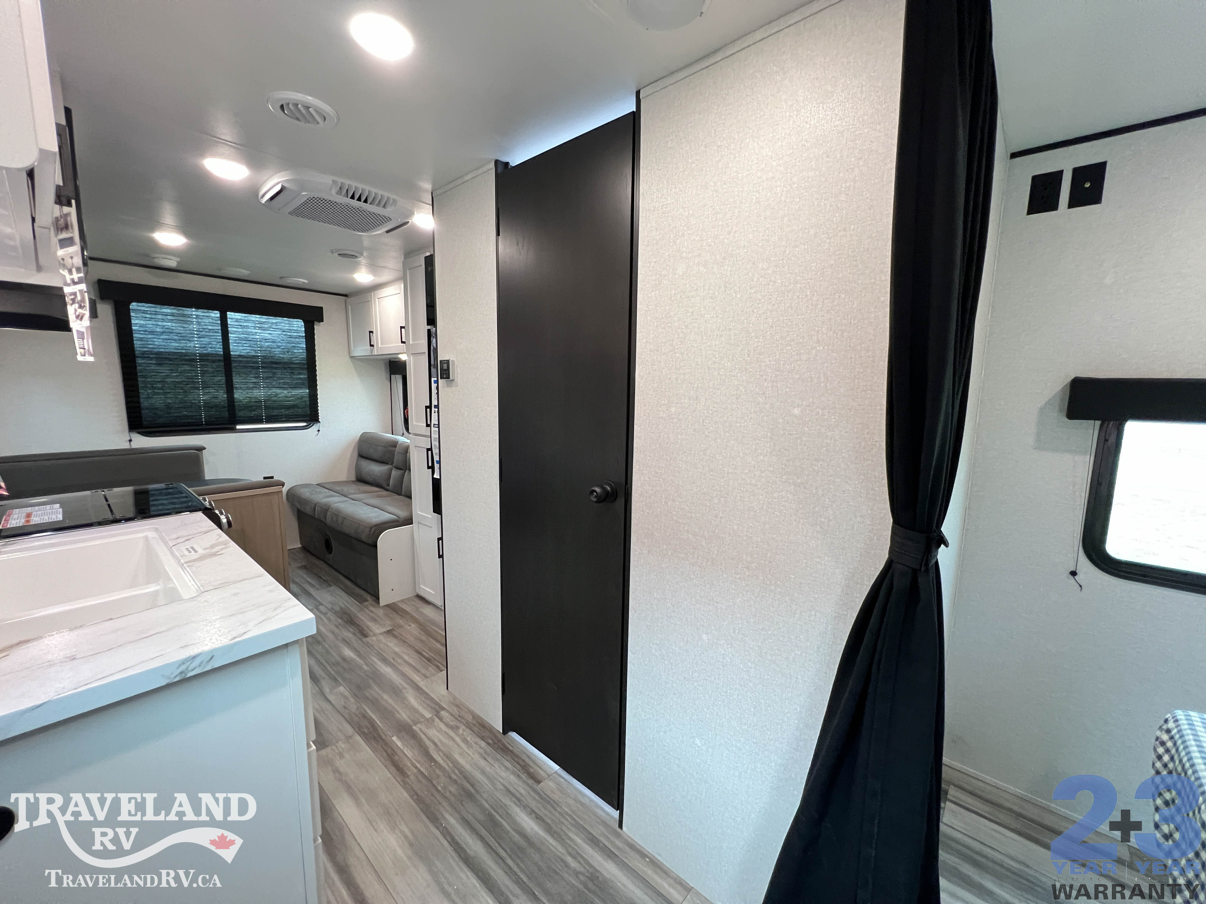 2026 Jayco Jay Flight SLX 210QBW - Image 24