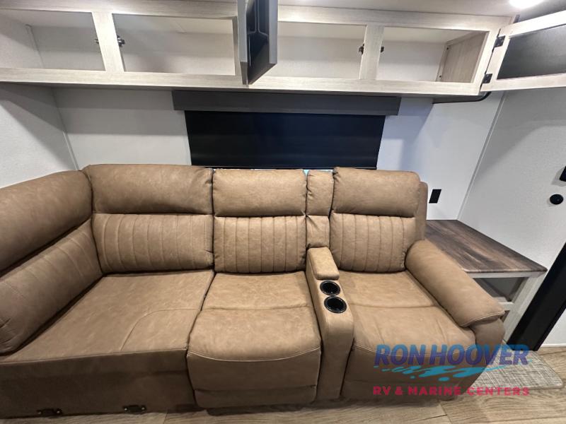 2026 PALOMINO PUMA 423LFT - Image 31