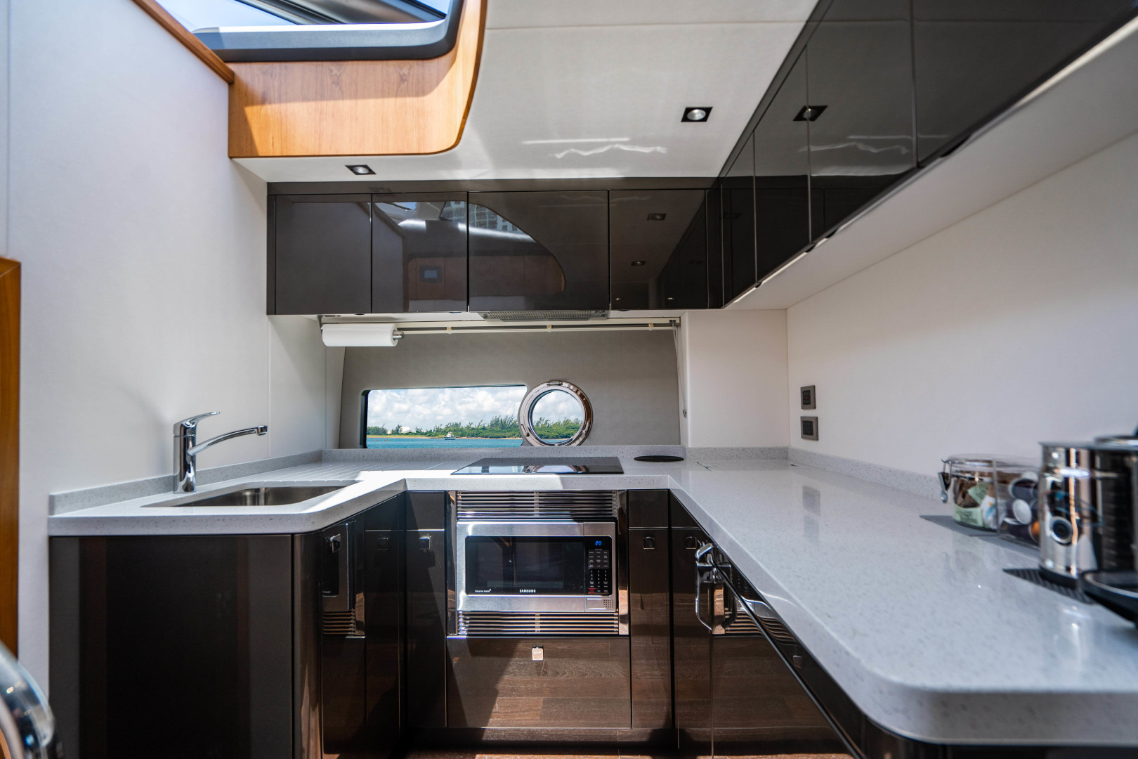 2019 Sunseeker Predator - Image 67