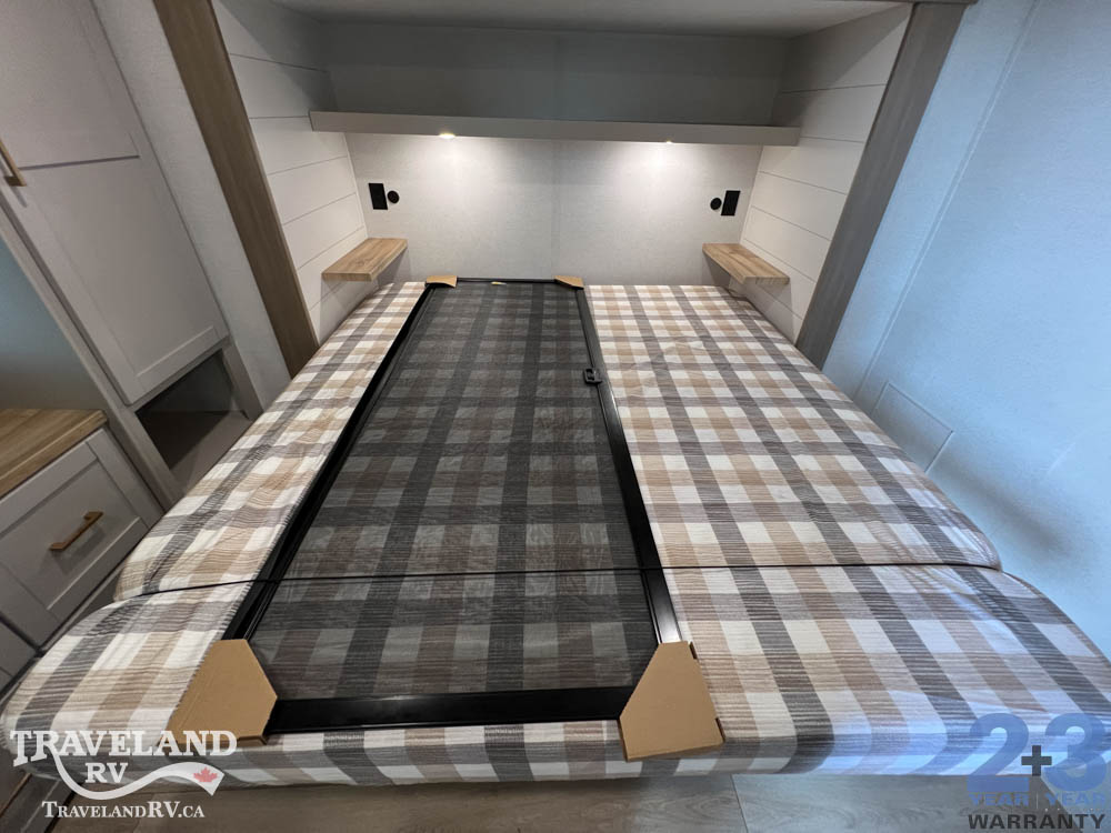 2027 Jayco Jay Flight Bungalow 404LOFT - Image 38