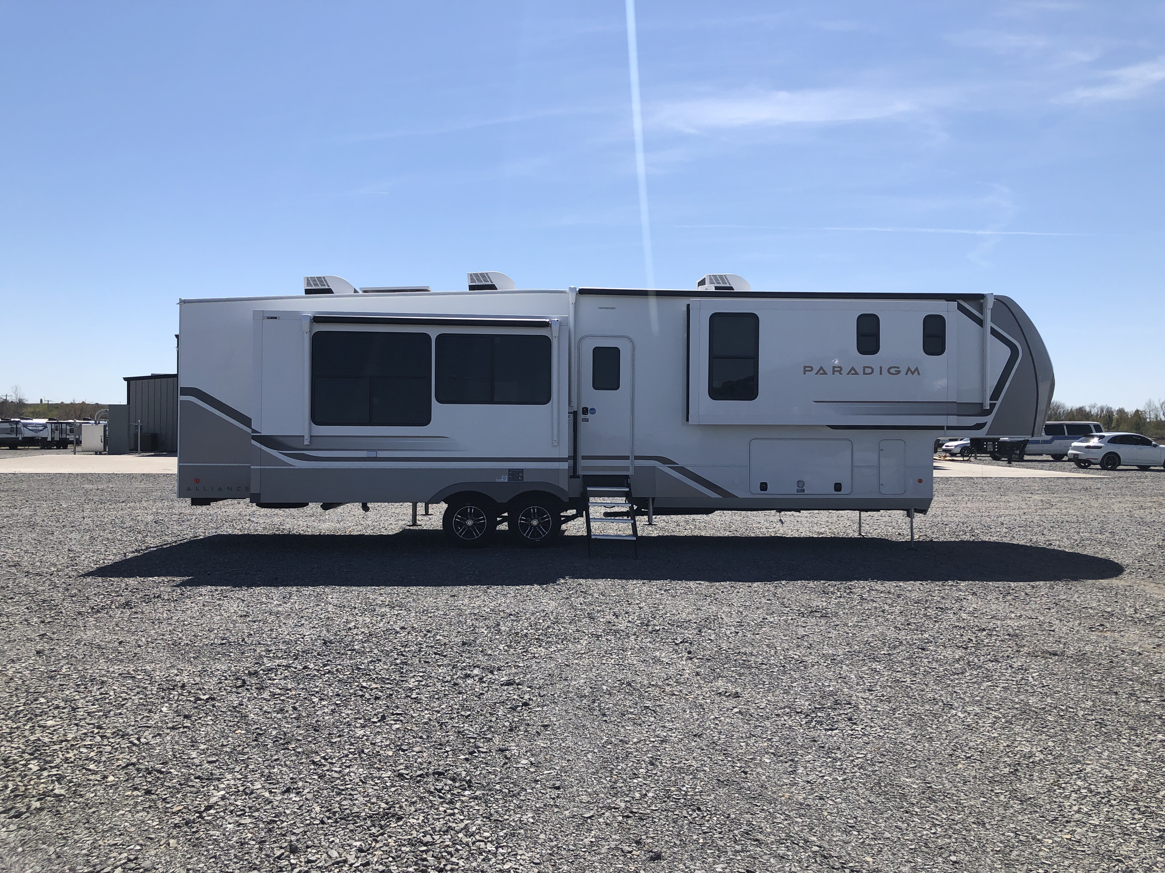 2026 Alliance RV Paradigm 382RK - Image 8