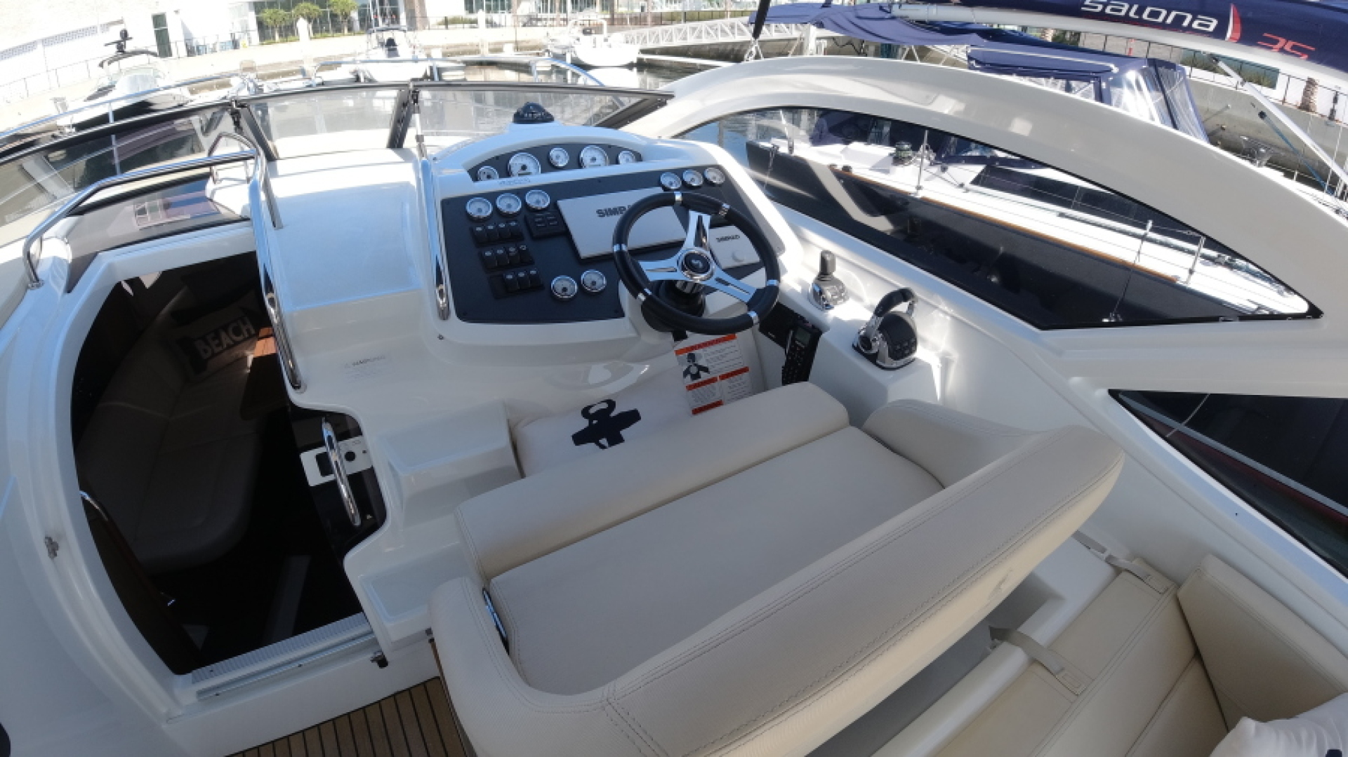 2016 Beneteau Gran Turismo 35 - Image 6
