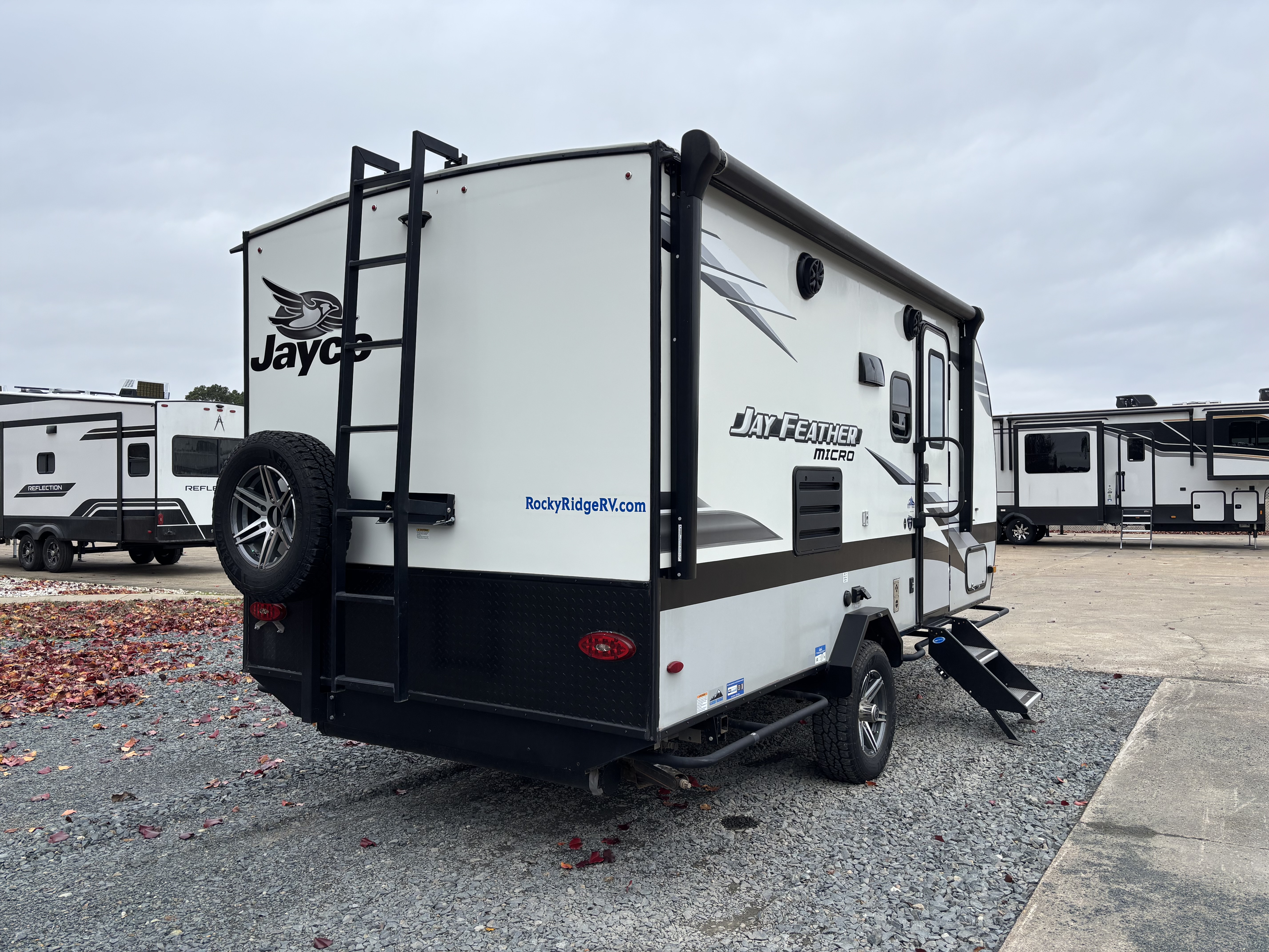 2022 Jayco Jay Feather Micro 171BH - Image 8
