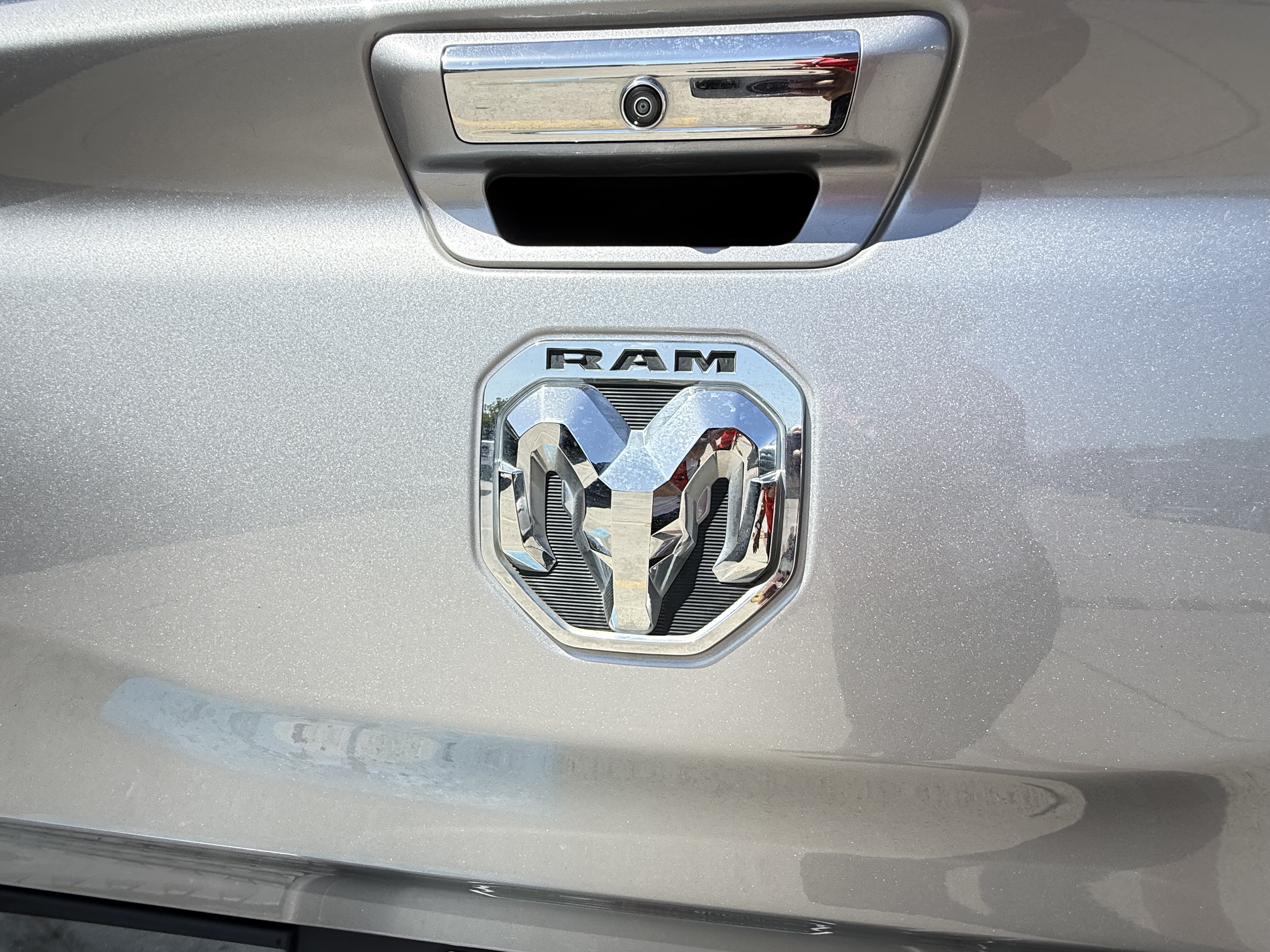2019 Ram 1500 Pickup Crew Cab Bighorn/Lone Star 4WD - Image 8