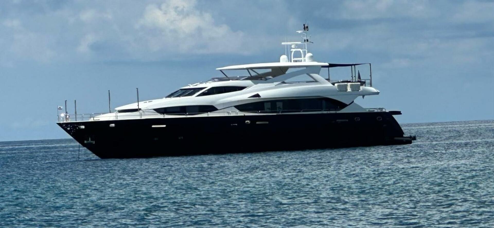 2011 Sunseeker 34M - Image 2