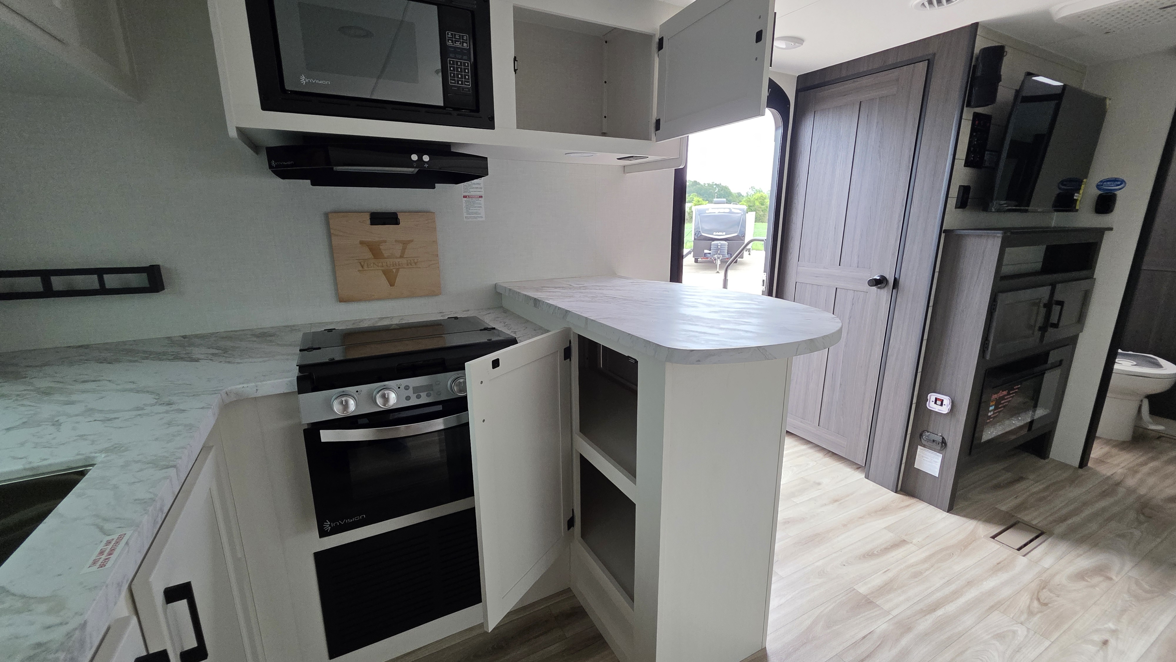 2027 VENTURE RV STRATUS 262VFK - Image 23