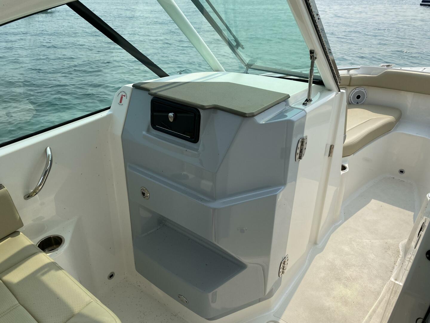 2021 Pursuit 266 Dual Console - Image 27