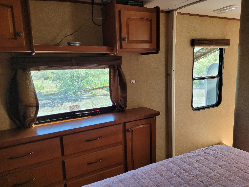 2011 Heartland Big Country BC 3250TS - Image 19