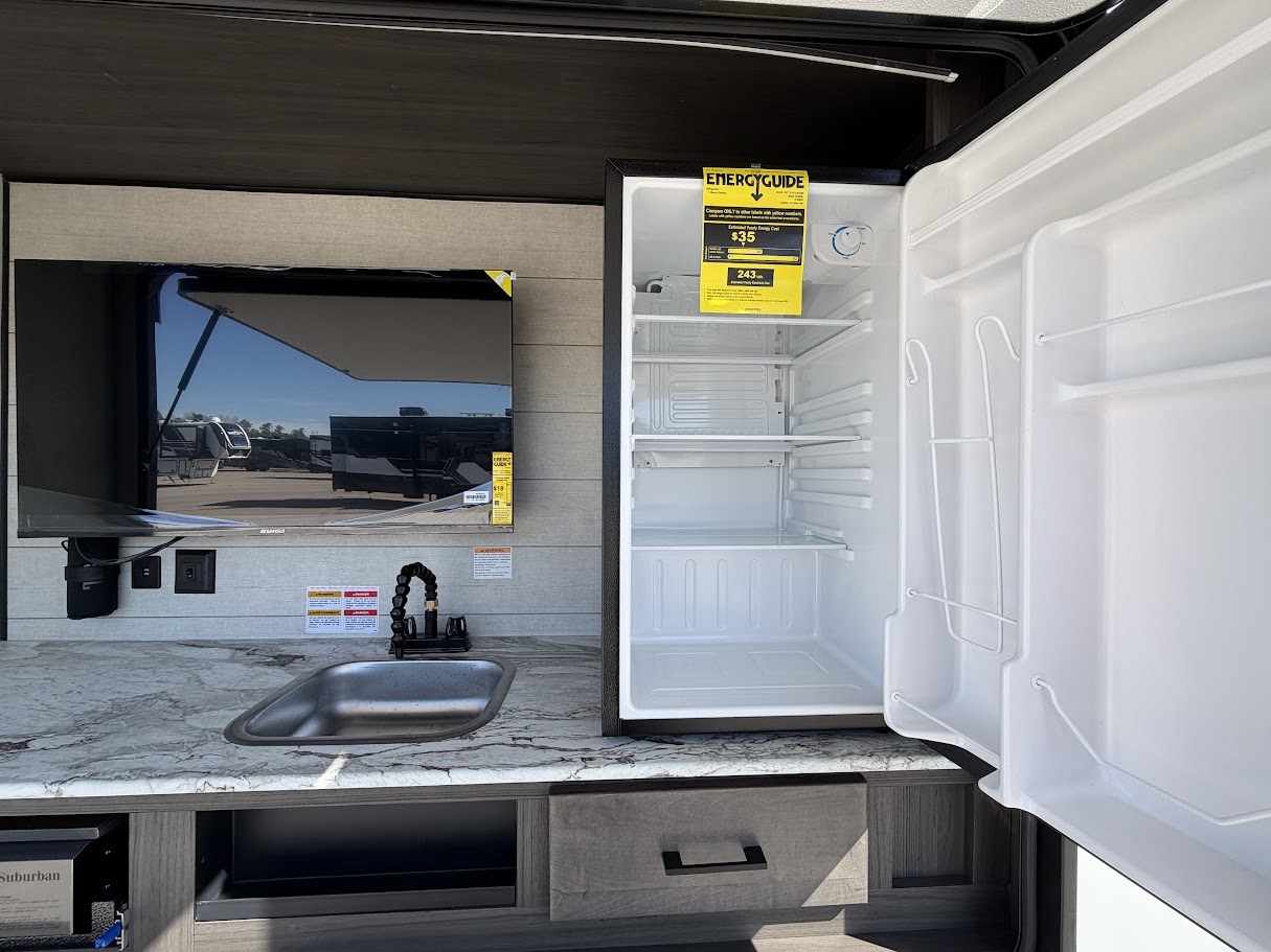 2026 VENTURE RV SPORTTREK 363VFR - Image 14
