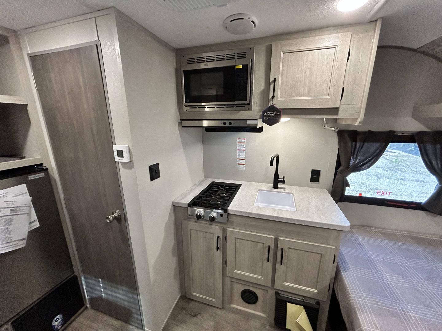2026 Coachmen Catalina Summit Series 7 134RDX - Image 8
