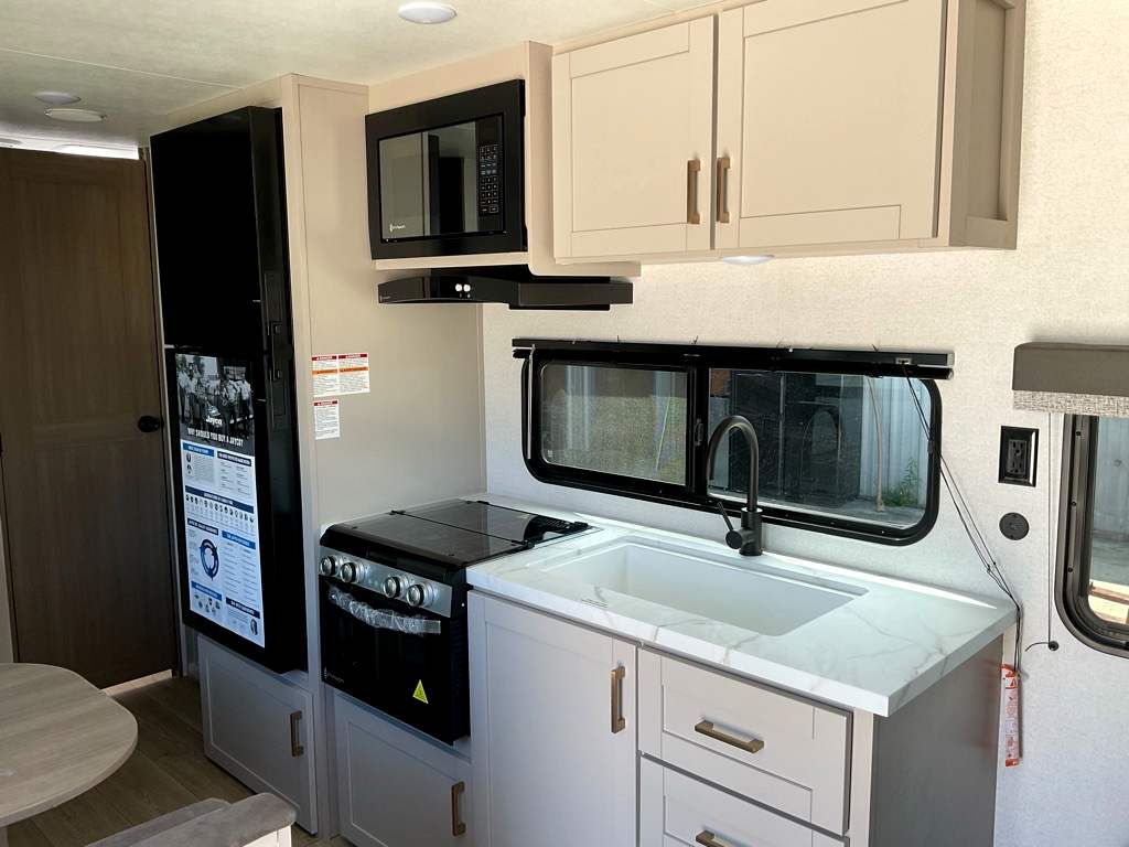2027 JAYCO Jay Flight 260BH - Image 13