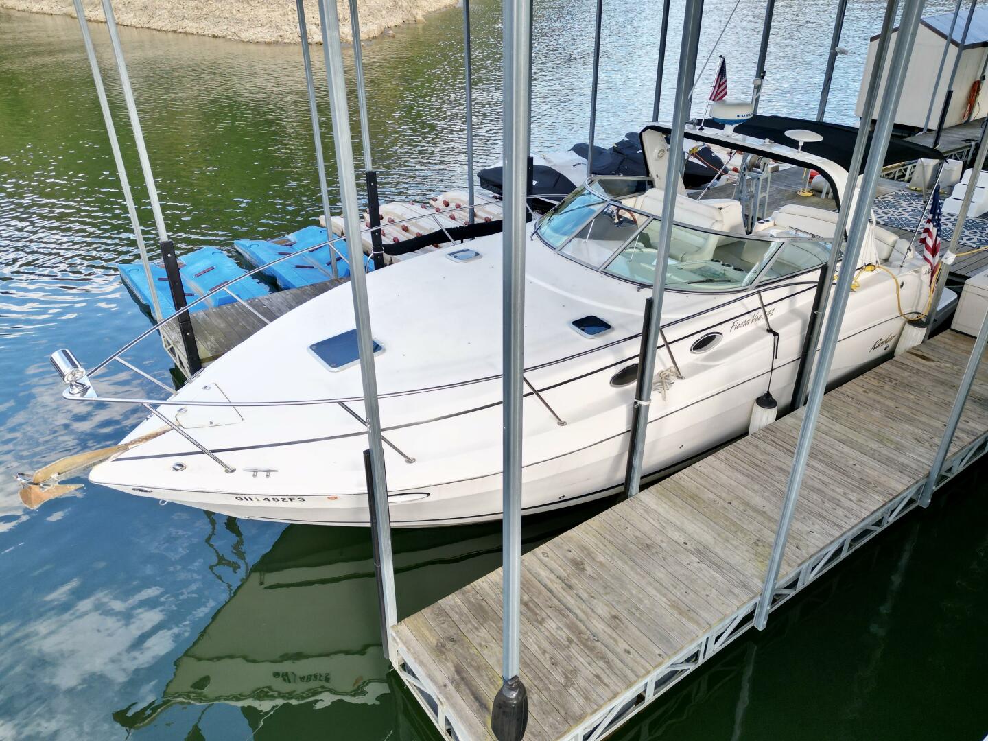 2004 Rinker 342 Fiesta Vee - Image 5