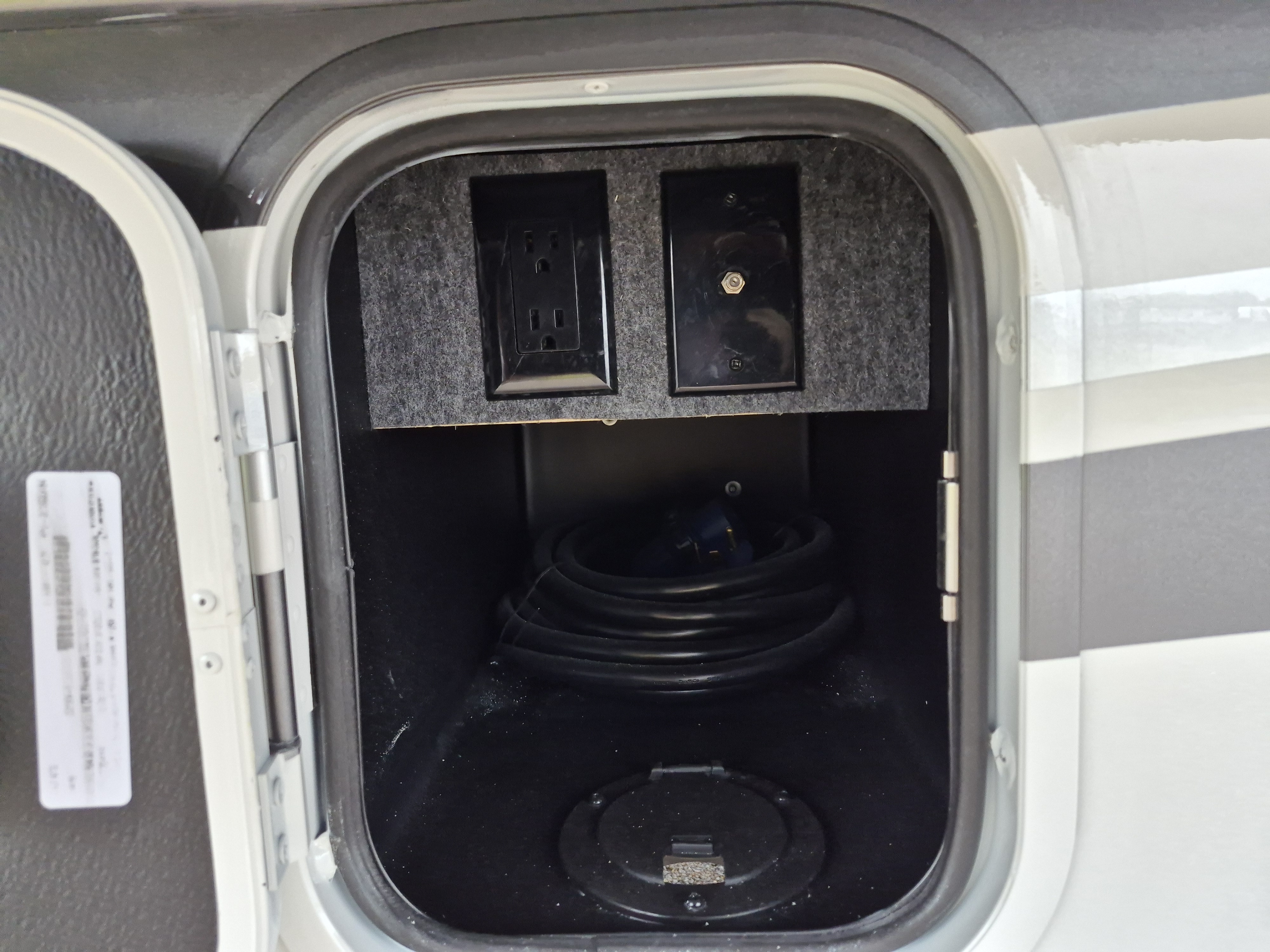 2027 JAYCO GREYHAWK 30Z - Image 15