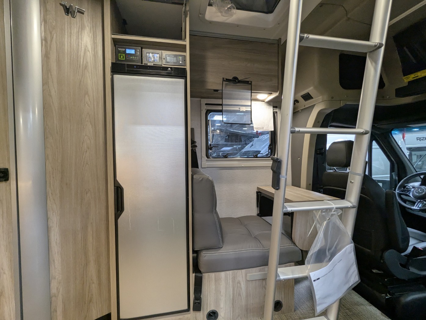 2027 Winnebago EKKO Sprinter 23B – Pop Top AWD - Image 19