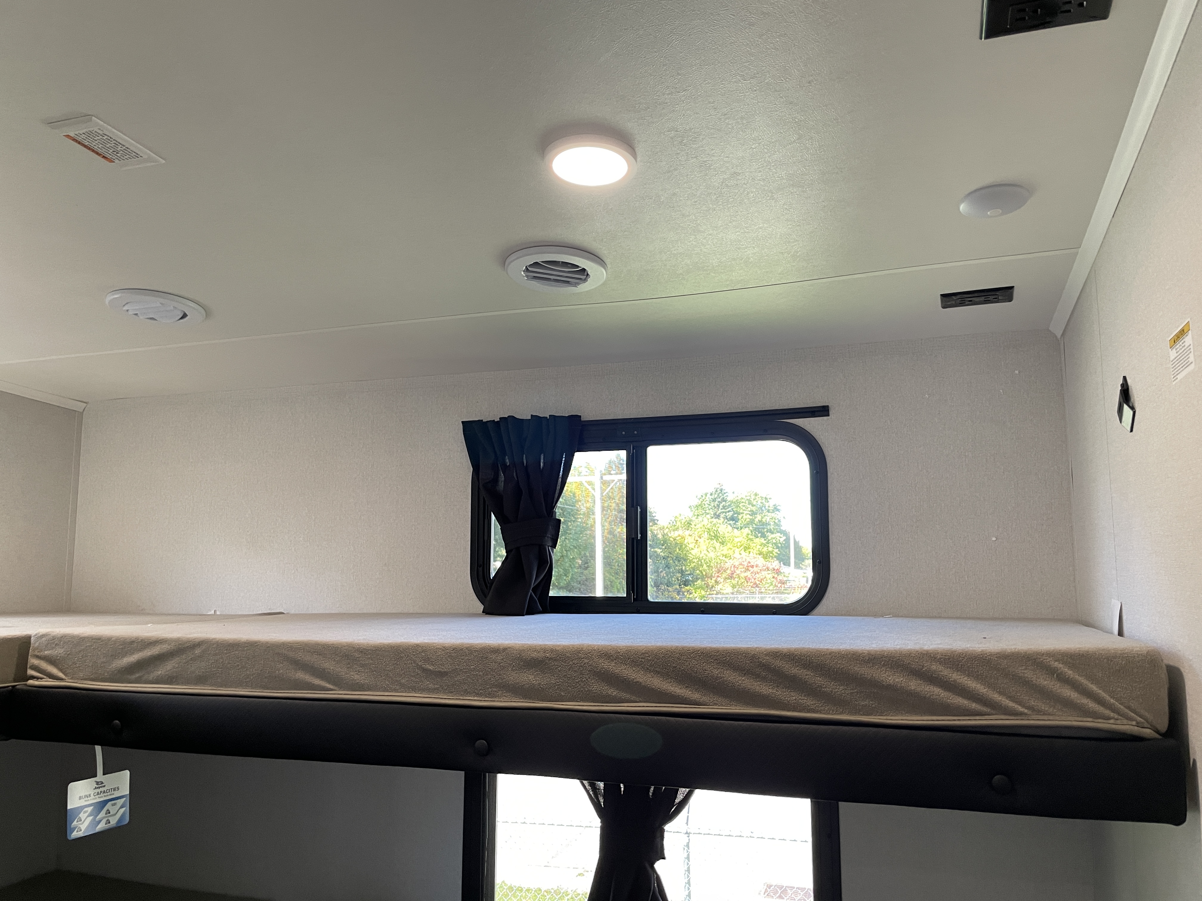 2027 Jayco Eagle 31QBH - Image 19