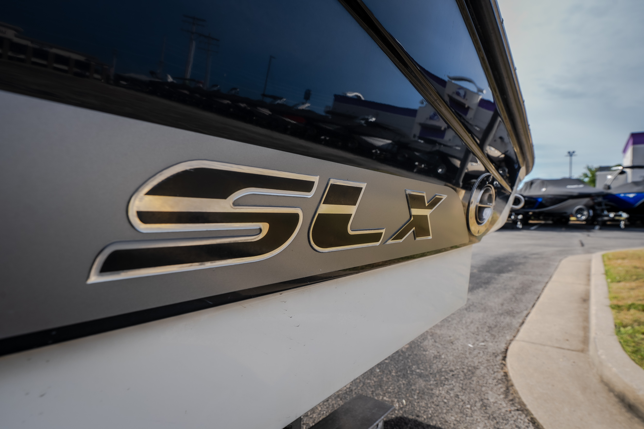 2006 Sea Ray 270 SLX - Image 13