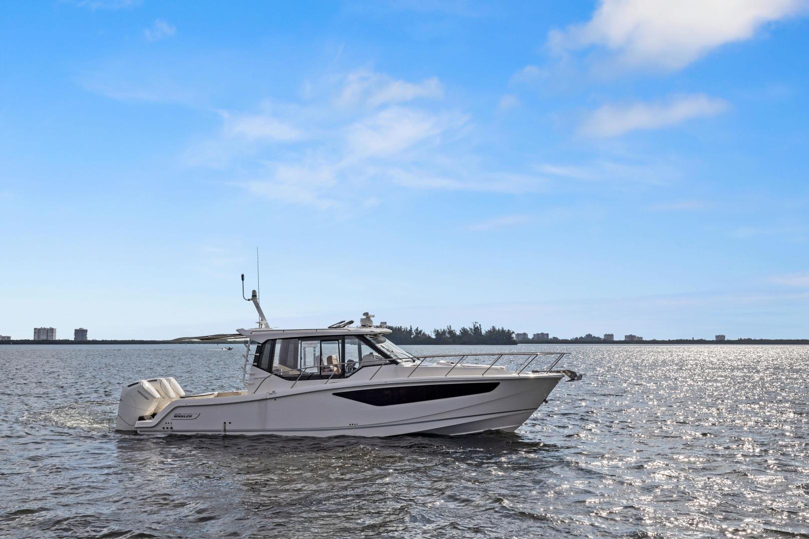 2022 Boston Whaler 405 Conquest - Image 1