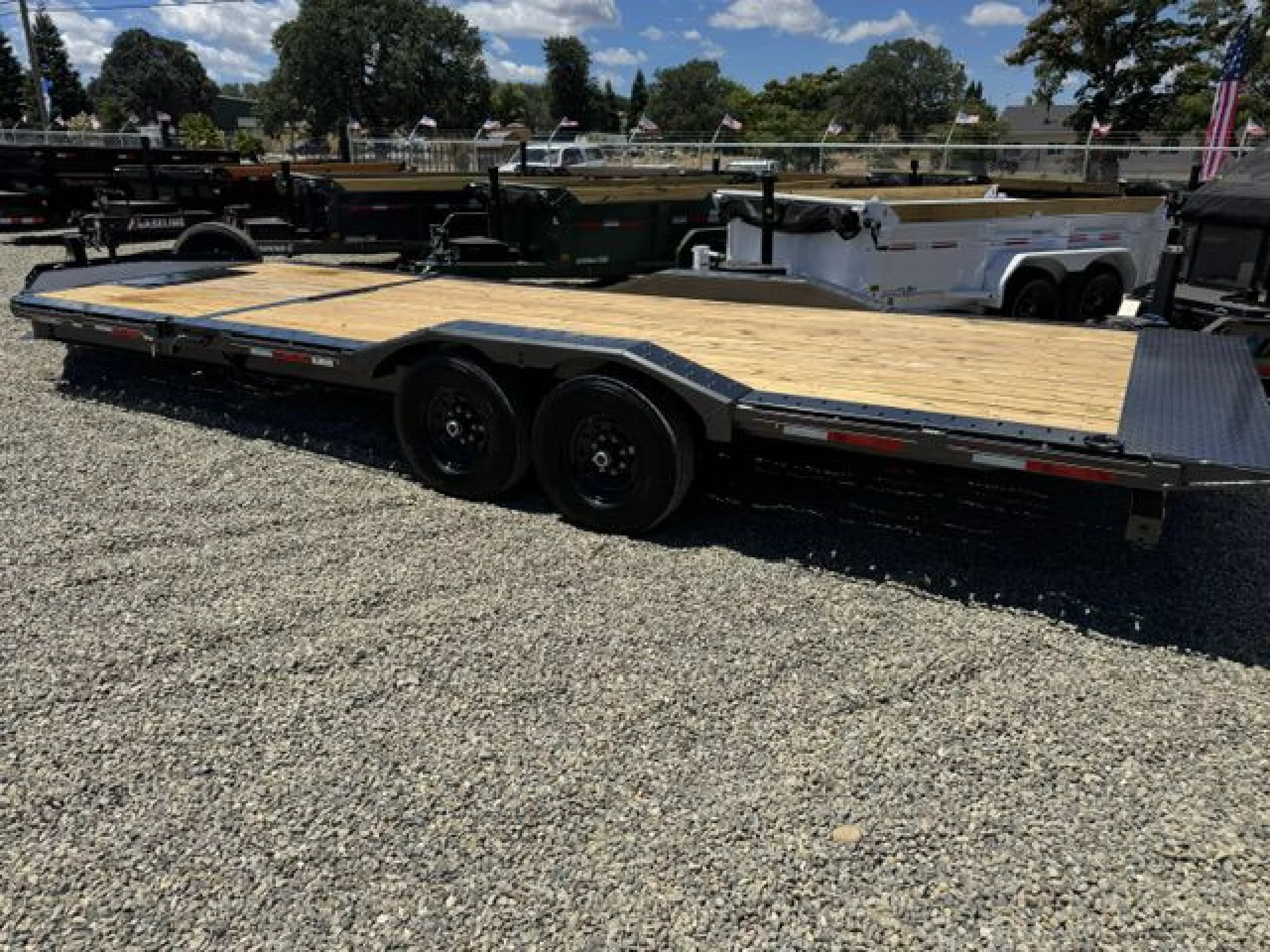 2026 DIAMOND C TRAILERS DIAMOND C HXD 207 L24X102 GVWR 15.5 - Image 6