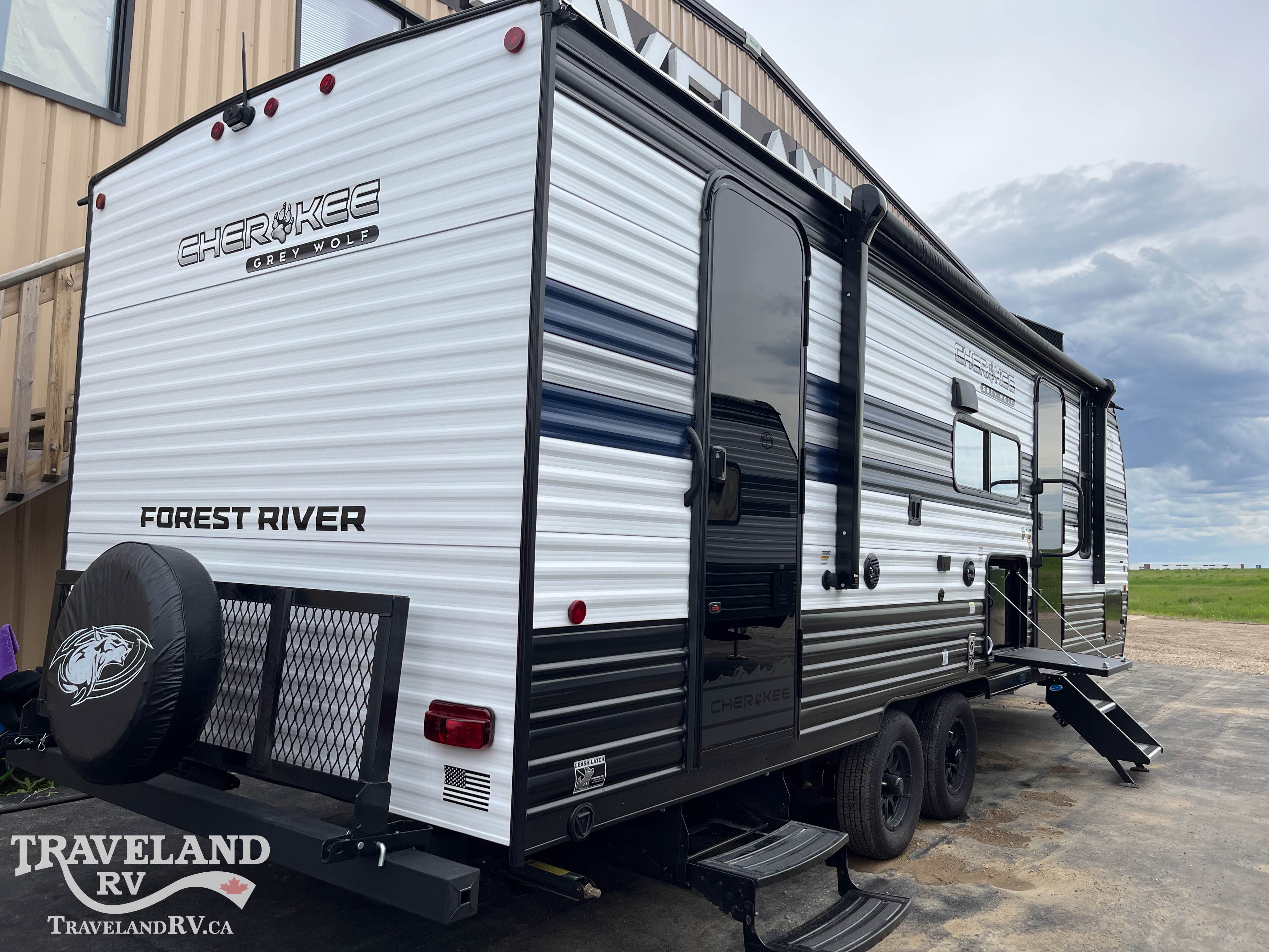 2027 Forest River Cherokee Grey Wolf 23DBH - Image 7
