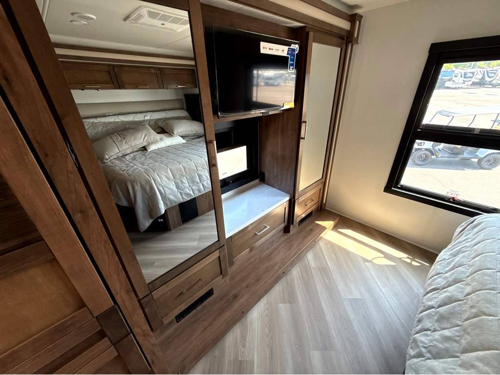 2026 ENTEGRA COACH ACCOLADE 37M - Image 31