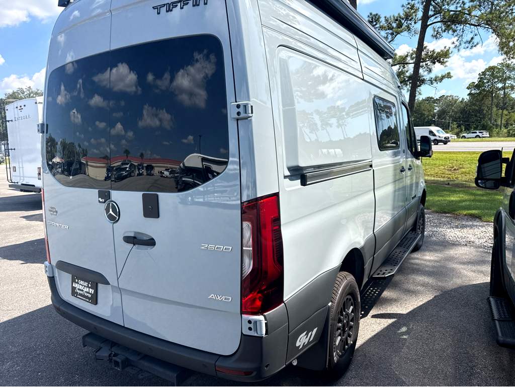 2027 Tiffin GH1 - Image 7