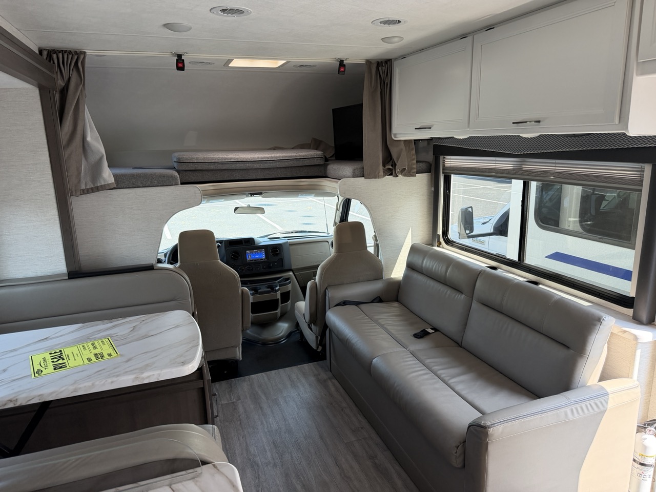 2025 Thor Motor Coach Four Winds 28Z - Image 20