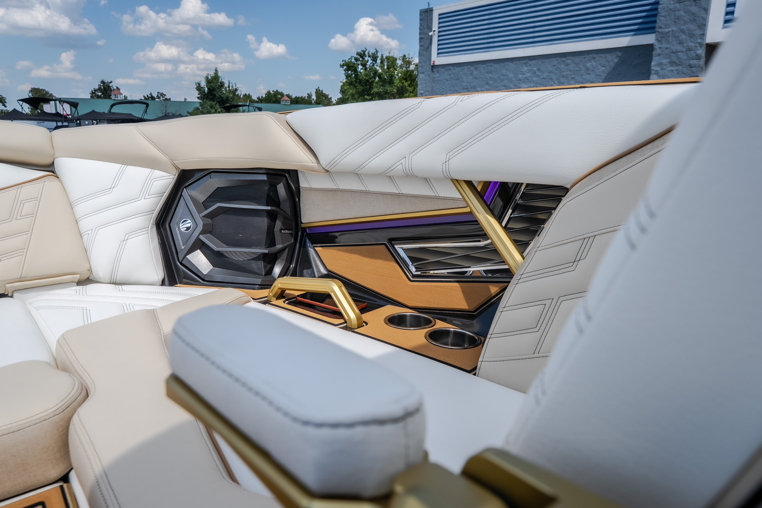 2027 Tigé Ultré 23ZX - Image 70