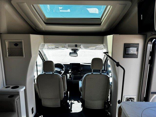 2027 Thor Motor Coach Gemini AWD 24KB - Image 6