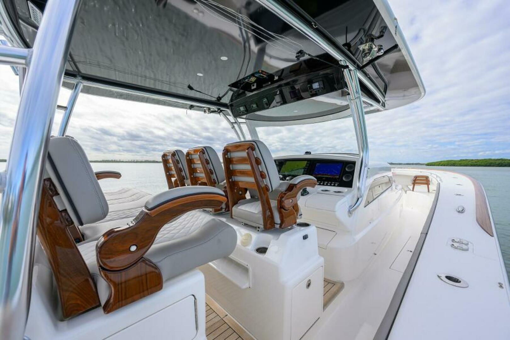 2020 VIKING VIKING 61 Convertible Base - Image 55