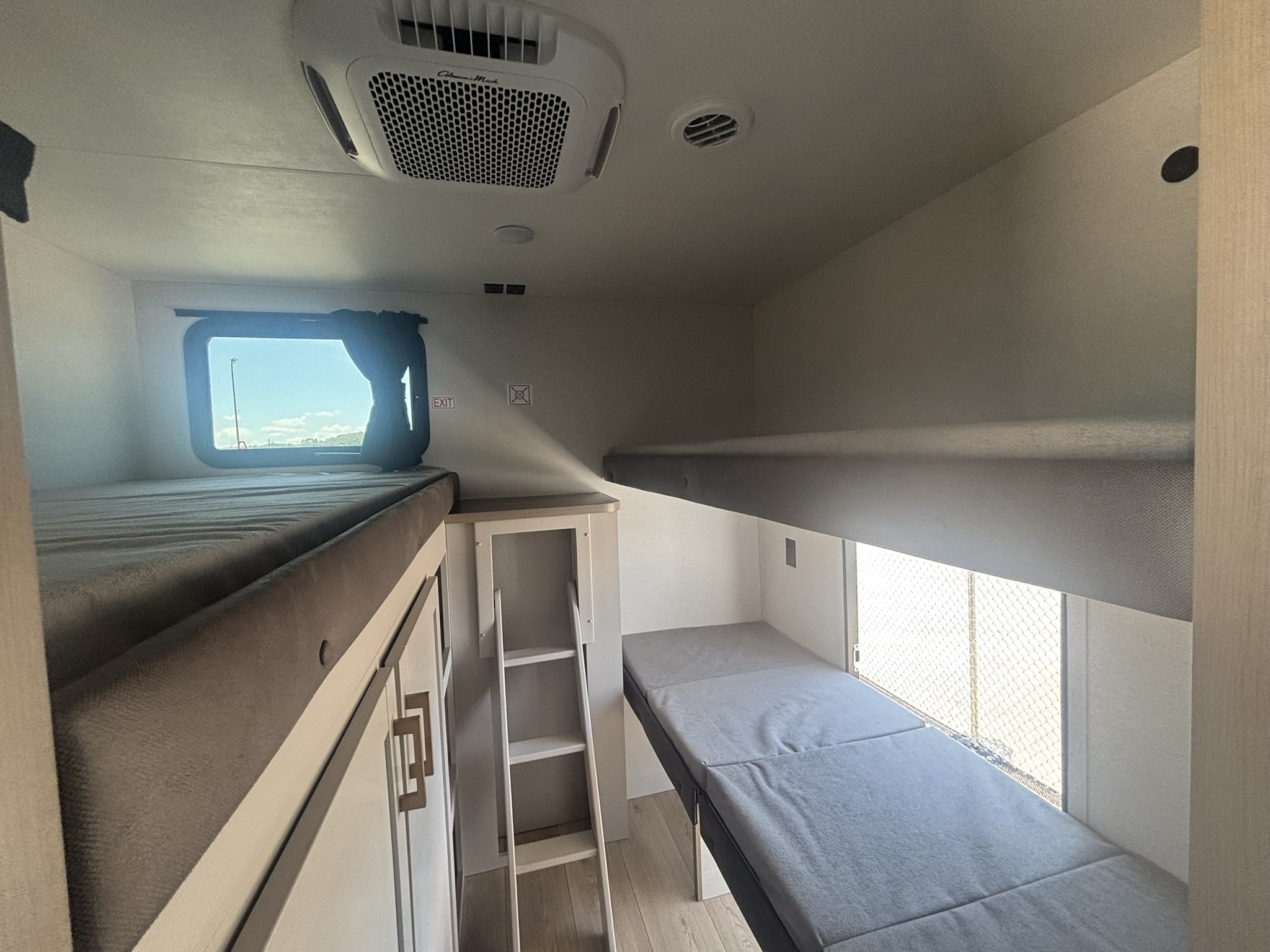 2027 JAYCO JAY FLIGHT 295TBS - Image 31