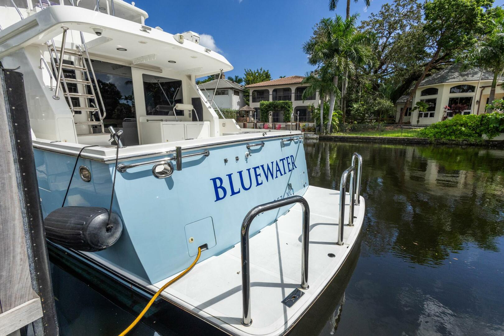 2005 Ocean Alexander Raised Pilothouse Flybridge Sedan - Image 3
