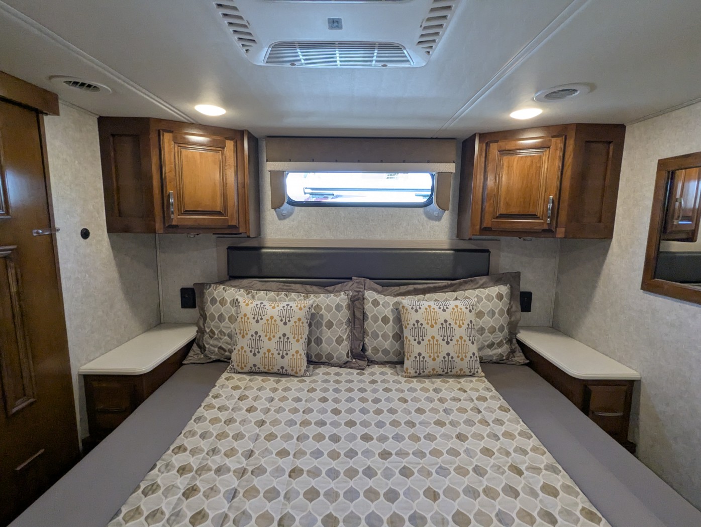 2019 Renegade RV Veracruz 35FWS - Image 20
