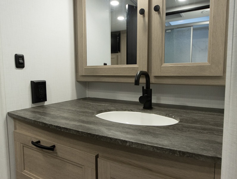 2025 Forest River Sunseeker 3050S - Image 21
