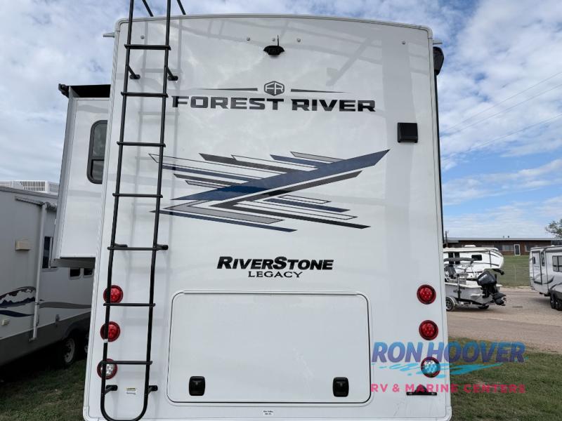 2026 FOREST RIVER 425FO - Image 6