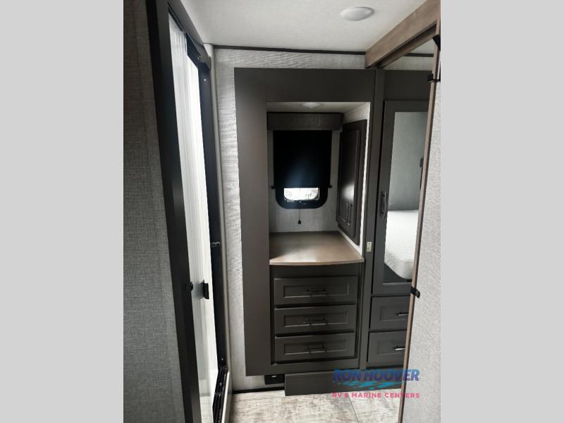 2023 GRAND DESIGN 395 - Image 18