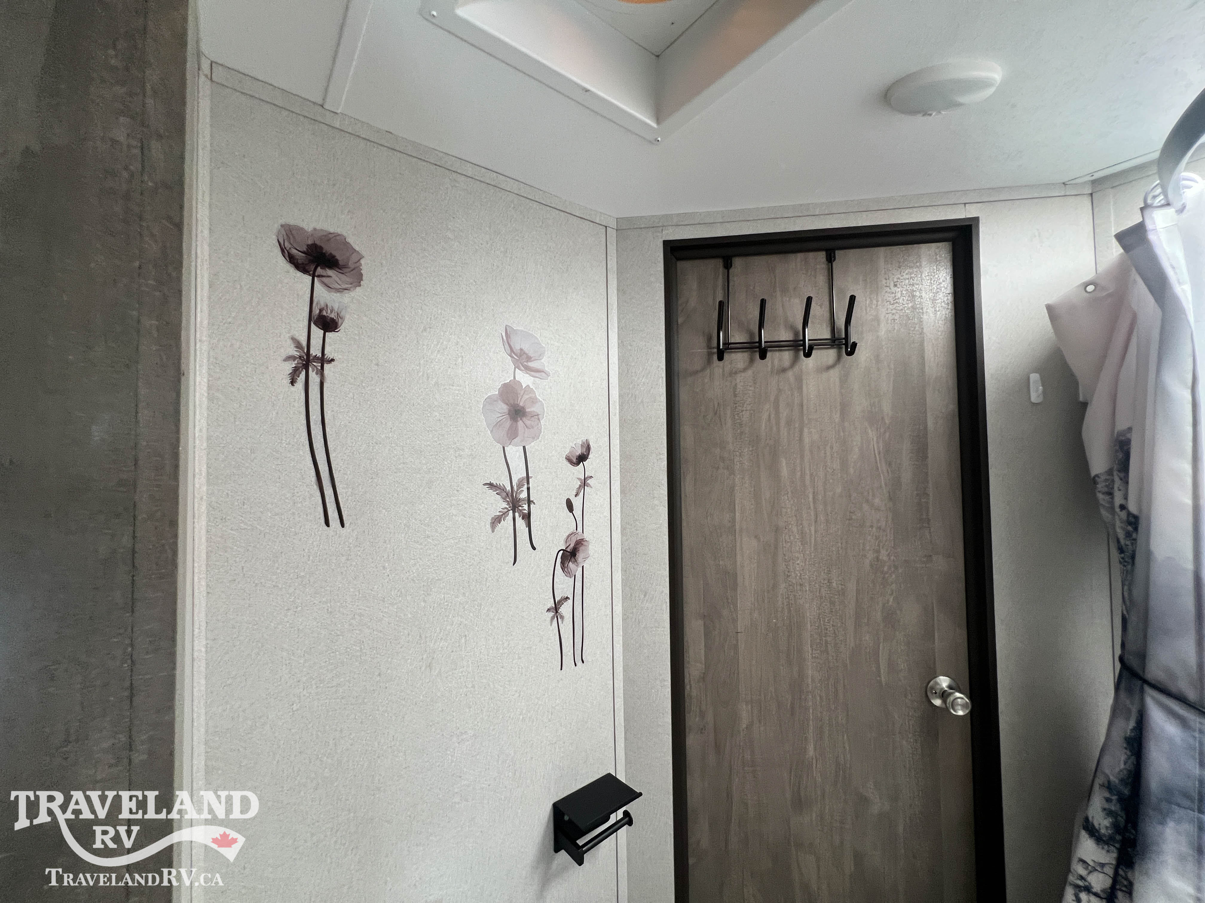 2020 Forest River Vibe West Coast 24RL - Image 28