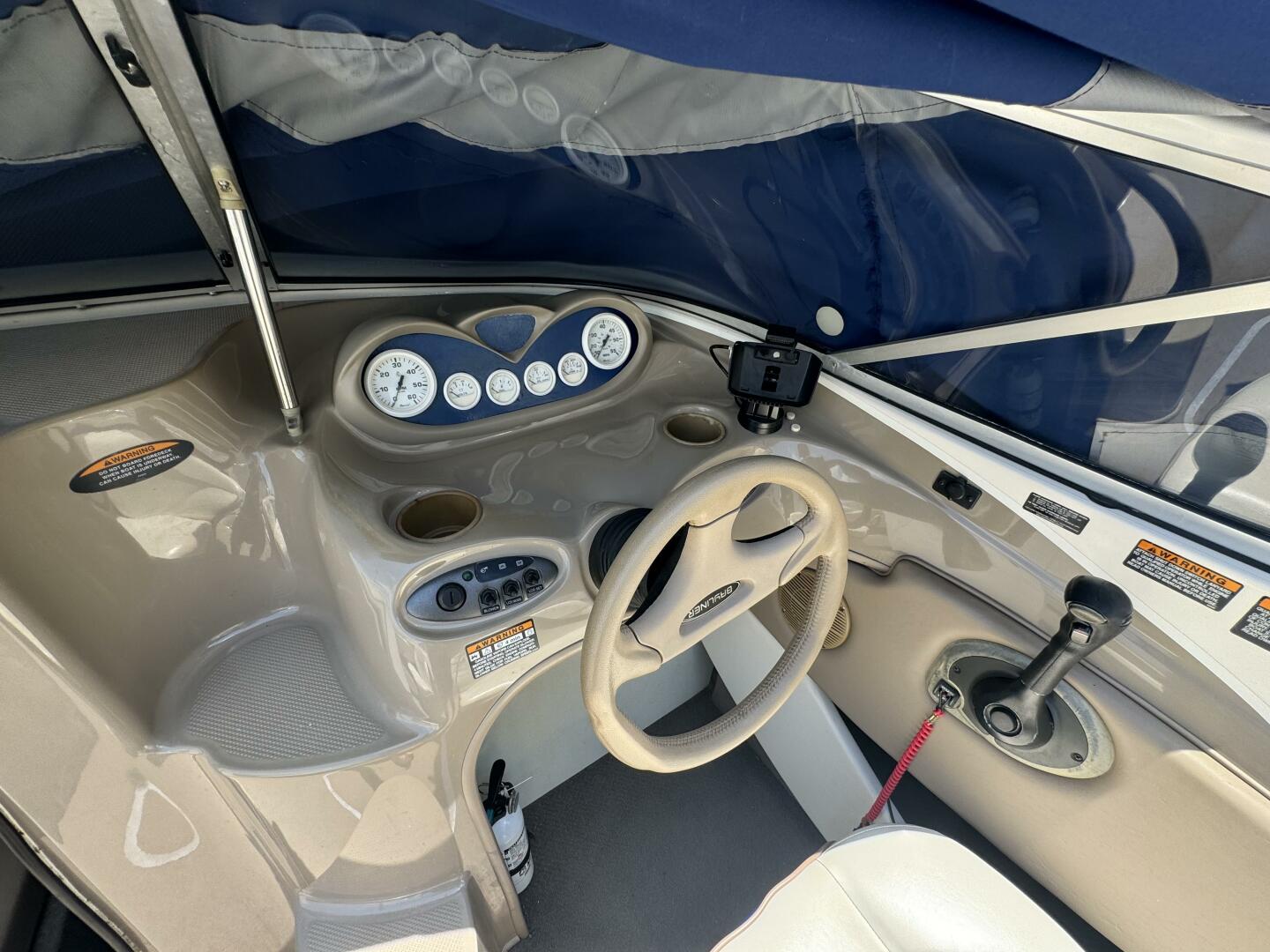 2003 Bayliner 212 Capri Cuddy Cabin Base - Image 7