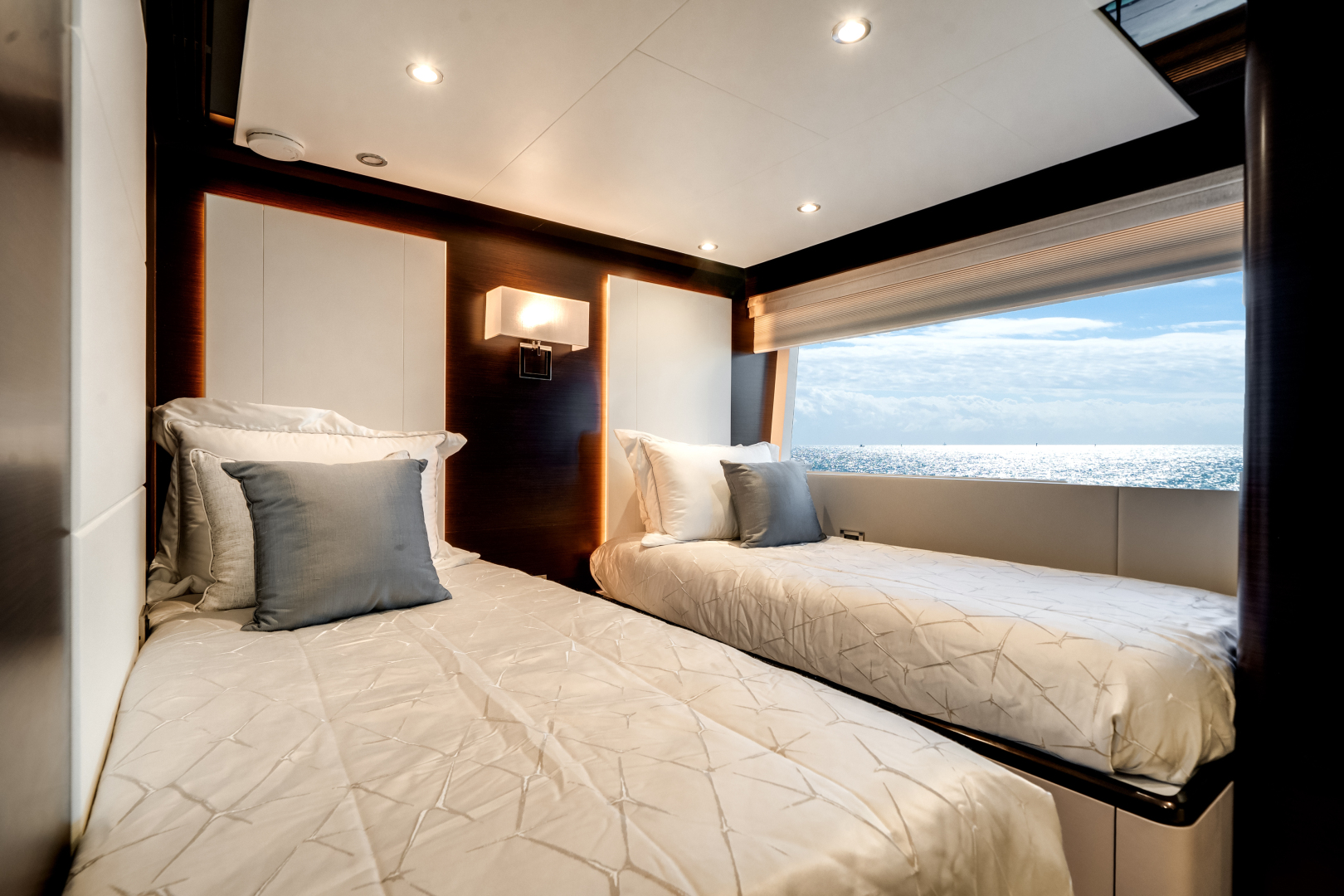 2022 Ocean Alexander 37L - Image 64