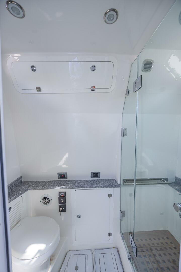 2019 HCB 53 Suenos - Image 28