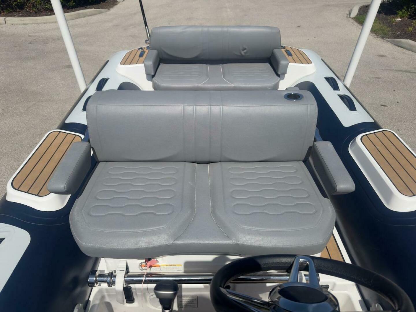 2024 Williams Jet Tenders 445 Diesel Jet Base - Image 8