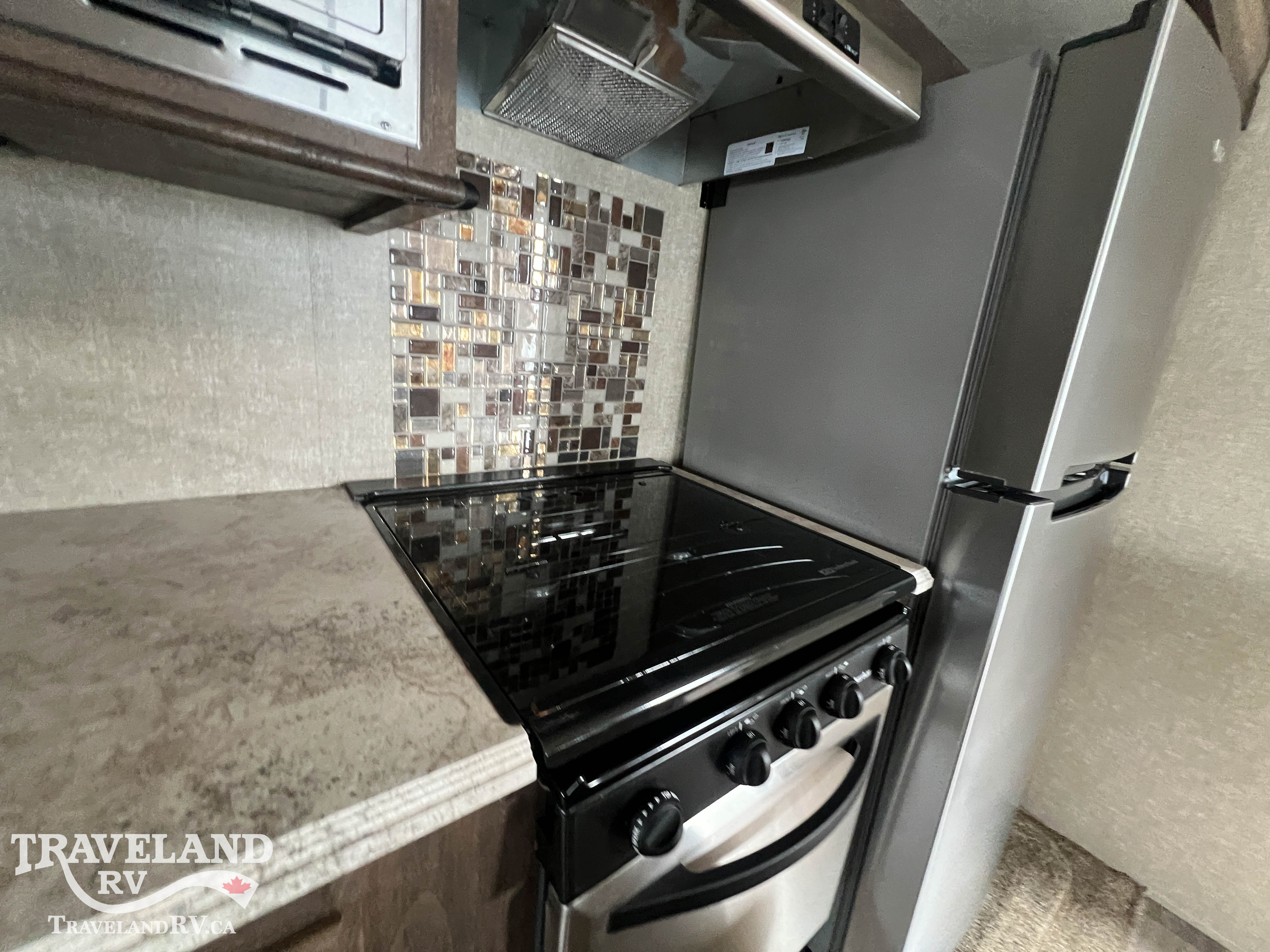 2019 Forest River Vibe 288RLS - Image 17