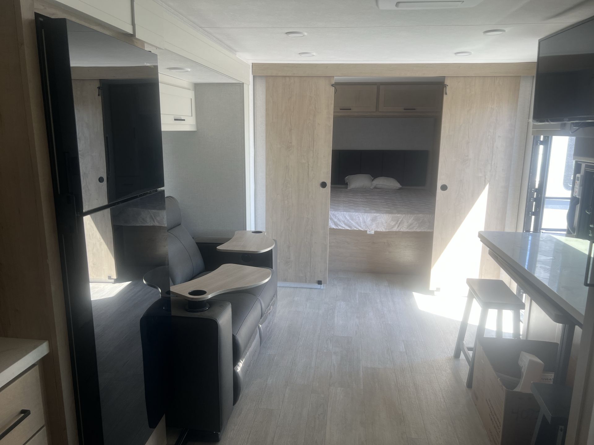 2027 Ember RV Touring Edition 2300MLL - Image 20