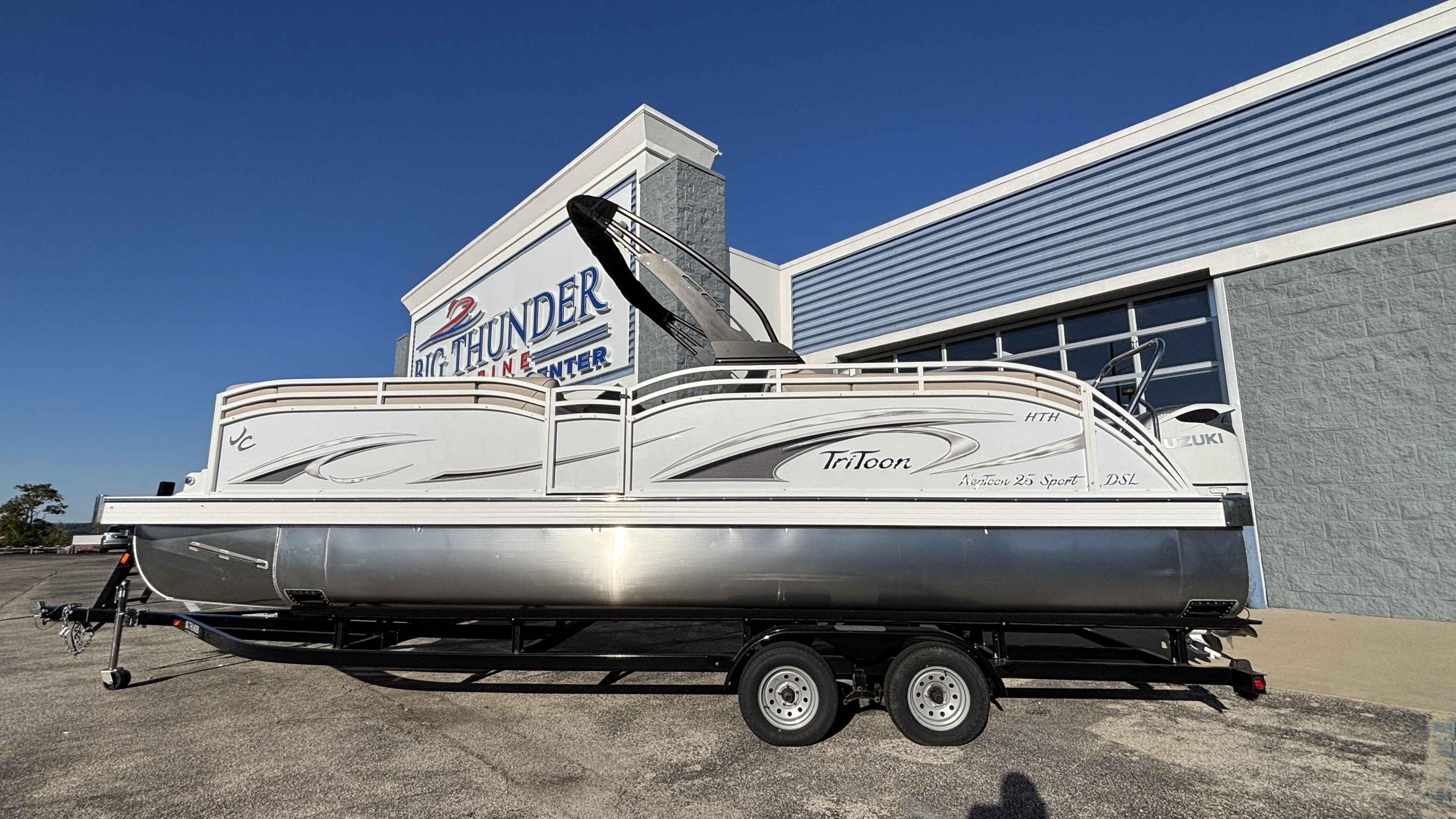 2026 JC Tritoon NepToon 25TT Sport - Image 1