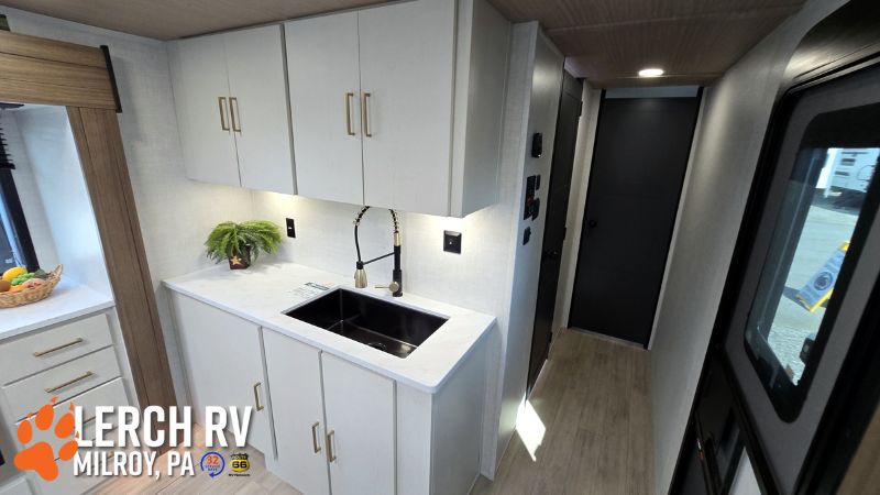 2026 Forest River Vibe 2800RL - Image 31