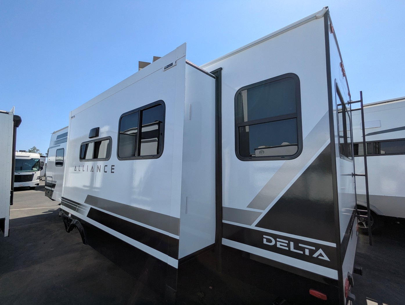 2027 Alliance RV Delta 292RL - Image 8