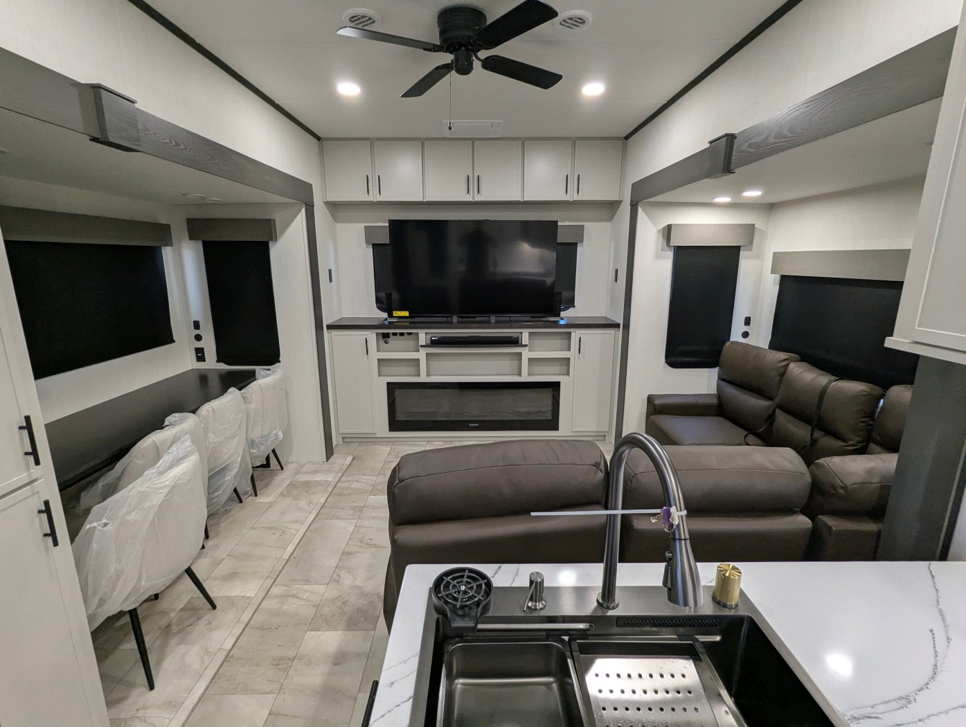 2026 Prime Time Sanibel 34LOUNGE - Image 17